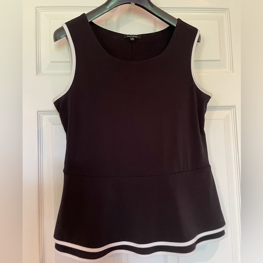 Jules & Leopold Double Relaxed Peplum Top Black w/White